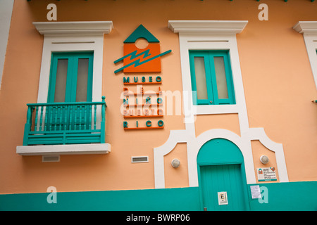 La maternelle ou 'Museo del Nino';bâtiments colorés et de l'architecture de San Juan Puerto Rico; Banque D'Images