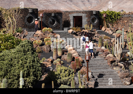 Jardin de cactus, Jardín de cactus, conçue par César Manrique, Guatiza, Lanzarote, Canary Islands, Spain, Europe Banque D'Images