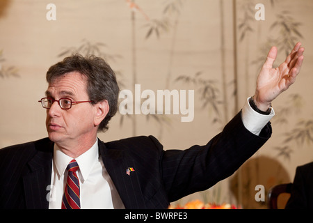 Howard Gutman, Ambassadeur des États-Unis au Royaume de Belgique, donne une conférence de presse pour expliquer la position des Etats-Unis sur le changement climatique Banque D'Images