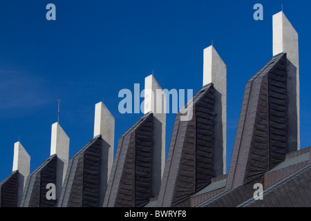 Une image du Palais de la jeunesse et du Sport en parfait, le Kosovo Banque D'Images