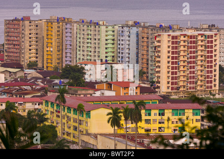 La ville de Panama, Panama - des immeubles à appartements de Santa Ana et quartier. Chorrillo Banque D'Images