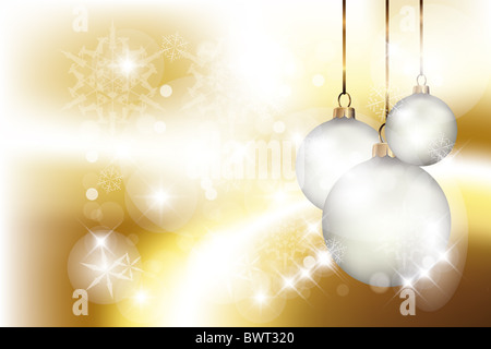 Boules de Noël sur fond doré brillant décoré de flocons, étoiles, lumières différentes et des bulles Banque D'Images