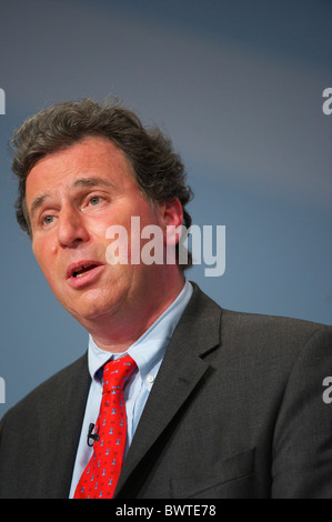 Ministre d'État à l'Oliver Letwin s'adresse aux délégués lors de la deuxième journée de la conférence du parti conservateur à la Banque D'Images