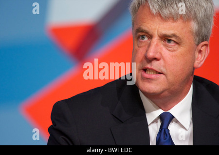 Secrétaire d'État à la santé Andrew Lansley fournit une adresse aux délégués sur la troisième, et avant-dernier, jour de la Banque D'Images