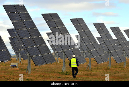 Ferme d'énergie solaire l'énergie solaire, Sunstroom park complex à Los Arcos, Navarra, Espagne Banque D'Images