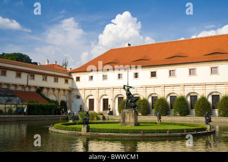 L'architecture de Prague République Tchèque Europe garden city capital house Accueil Maisons Maisons sénat voyage palace Banque D'Images