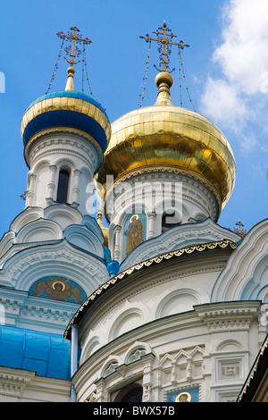 Détails sur coupole de l'église orthodoxe Saint Pierre et Paul à Carlsbad - République Tchèque Banque D'Images