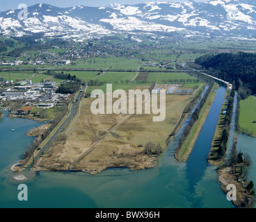 Décors Schmerikon Appenzell brook Aa Linth le débit de la rivière canal Linthebene vue aérienne Photo aérienne Banque D'Images
