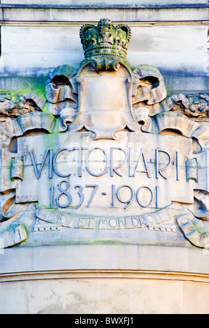 Socle de la Statue de la reine Victoria Bradford West Yorkshire Angleterre Banque D'Images