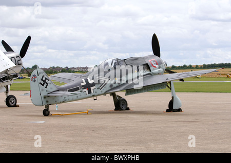 Flugwerk-construit Focke Wulf FW 190 A8/N sur la ligne de vol à Duxford Flying Legends Airshow Banque D'Images