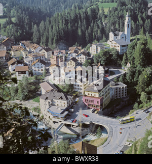 Europe Suisse Grisons Grisons Tiefencastel sommaire village vallée de l'Albula Alpes montagnes Banque D'Images