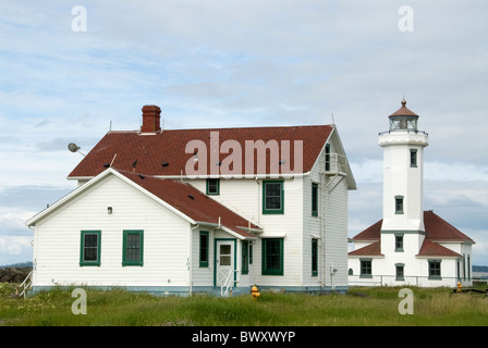 Point Wilson Lighthouse à Port Townsend, Washington à Fort Worden State Park, USA. Banque D'Images