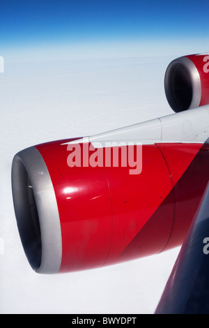 Virgin Atlantic Airways avion 747-400 s powered by CF6-80C moteurs à réaction sur le Groenland Banque D'Images