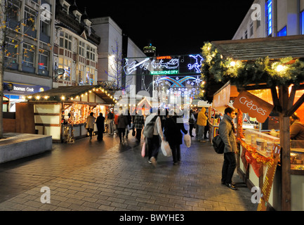 Lumières de Noël dans le centre-ville de Liverpool Banque D'Images