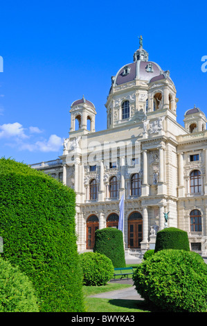 Vienne, Autriche. Maria Theresien Platz. Le Kunsthistorisches Museum / Musée de l'histoire de l'art. Banque D'Images