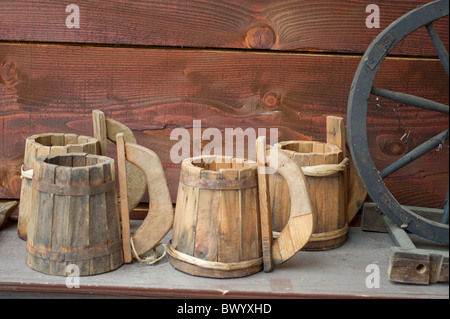 Vieux pots en bois Banque D'Images