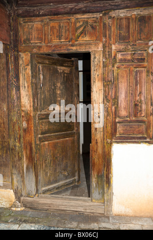 Ouvrez la porte, Musée des Transports de la Chine, la Birmanie, l'Inde Theatre in World War II, Yunnanyi, Province du Yunnan, Chine Banque D'Images