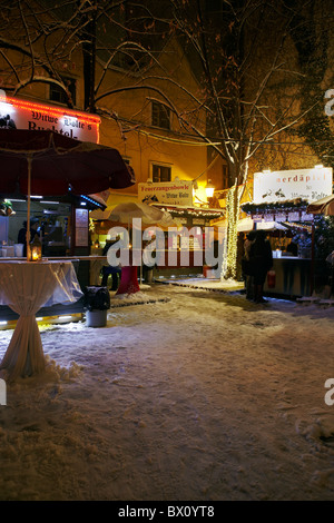 Marché de Noël à Spittelberg neige nuit Vienne Banque D'Images