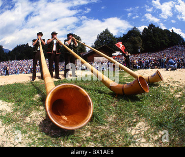 Arrangement de cor des Alpes du canton de Berne Oberland Bernois canton de soufflante costumes folklore Interla concours agricole Banque D'Images