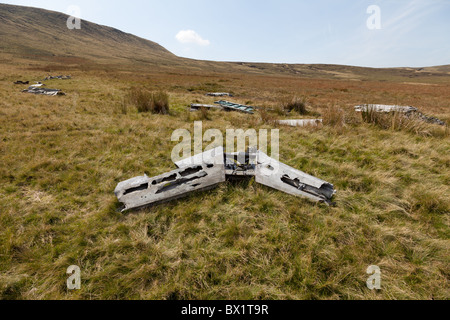 Épave de deux jets Sabre sur Ashop moor en dessous du plateau de Kinder scout dans le parc national de Peak District, Derbyshire, Royaume-Uni Banque D'Images