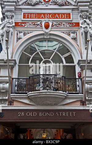 Londres, Mayfair La Royal Arcade Old Bond Street en novembre 2010 Banque D'Images