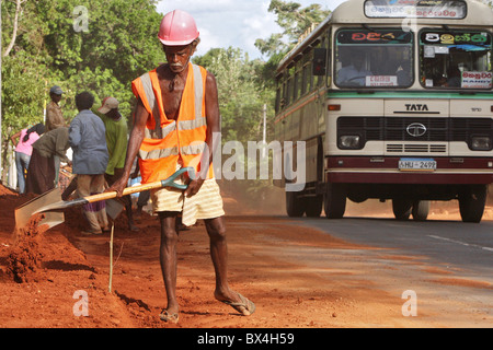 Travaux routiers, Matale, Sri Lanka Banque D'Images