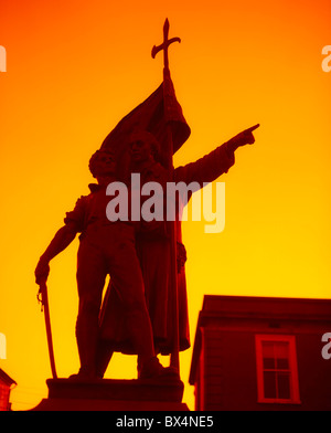 Pilonya,Co Wexford, Ireland;1798 Memorial statue au coucher du soleil Banque D'Images