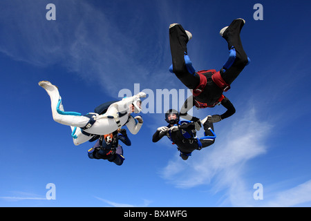 Les Parachutistes de la formation Banque D'Images