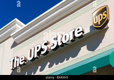 Un magasin UPS près de The Eagle Ridge Mall, Lake Wales, Central Florida, USA Banque D'Images