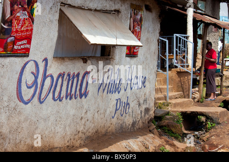 Obama White House Pub, de Kibera, Nairobi, Kenya Banque D'Images