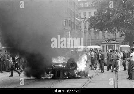 Voiture, dommages, protestation, Brno Banque D'Images