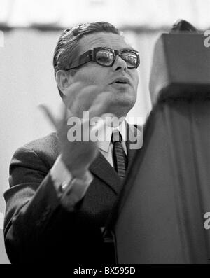 Ota Sik, parole, geste, adresse Banque D'Images