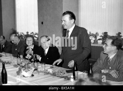 Prague le 25 mai 1949. Première réunion du Comité Central nouvellement élu du parti communiste de la Tchécoslovaquie. Comision Banque D'Images