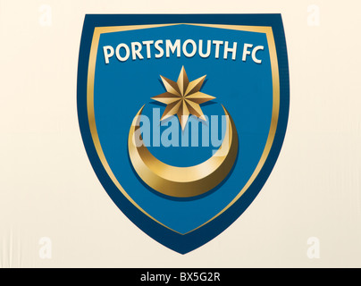 Portsmouth and Southsea football club emblème sur stadium Banque D'Images