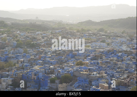 Une vue aérienne de la ville bleue, Jodhpur, Rajasthan, Inde, Asie Banque D'Images