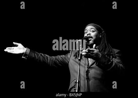 Le saxophoniste de jazz Courtney Pine sur scène, 2010 Banque D'Images