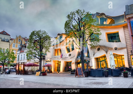 Crooked house (la maison tordue (krzywy domek), Sopot, Pologne Banque D'Images