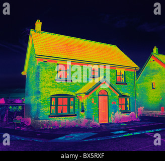 Infrared-Picture d'une isolation thermique maison (digital composite) Banque D'Images