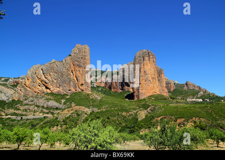 Mallos de Riglos montagnes forme-icône à Huesca Aragon Espagne Banque D'Images