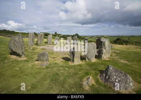 Le cercle de pierre de Drombeg stone circle d'un vélo, connu localement sous le nom de l'autel du druide, comté de Cork, Munster, République d'Irlande Banque D'Images