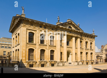 Le Clarendon bâtiment construit par Nicholas Hawksmoor en 1711, rue Large, Oxford, Oxfordshire, Angleterre, Royaume-Uni, Europe Banque D'Images