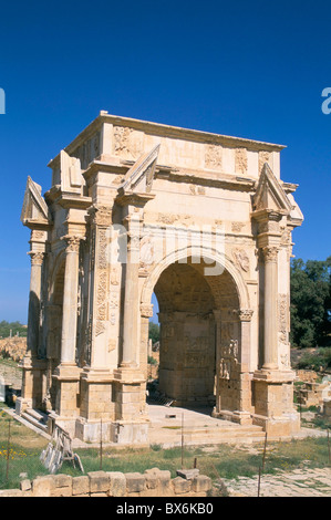 Dynastie arch (Settimio Severo arch), Leptis Magna, Site du patrimoine mondial de l'UNESCO, la Tripolitaine, la Libye, l'Afrique du Nord, Afrique Banque D'Images