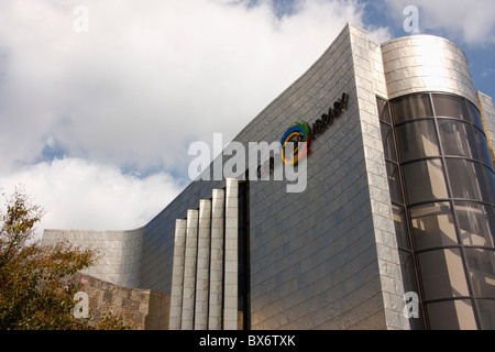 Bibliothèque de Cerritos, Cerritos, Californie, États-Unis. Banque D'Images