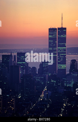 Allumé en skyline de Manhattan, New York, USA. Banque D'Images