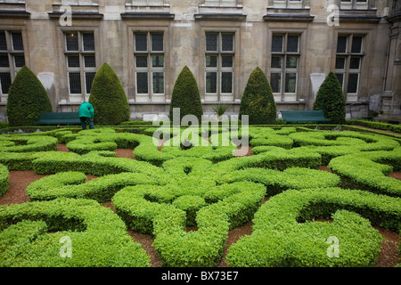 Les jardins du musée Carnavalet Banque D'Images