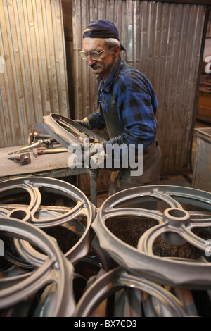 Production de moulages pour machines agricoles, Poznan, Pologne Banque D'Images