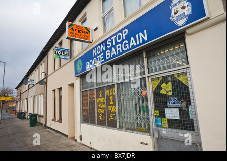 Corner shop local à Newport South Wales UK Banque D'Images