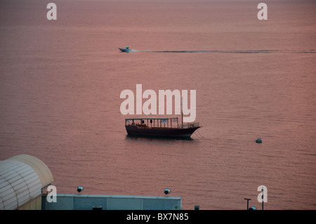 La mer de Galilée au lever de Tibériade. Banque D'Images