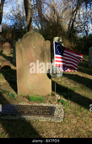 Cimetière historique avec les familles d'anciens combattants de la guerre révolutionnaire, Setauket, Long Island NY Banque D'Images