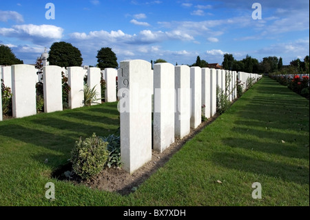 Tombes de guerre à Tyne Cot en Belgique Banque D'Images